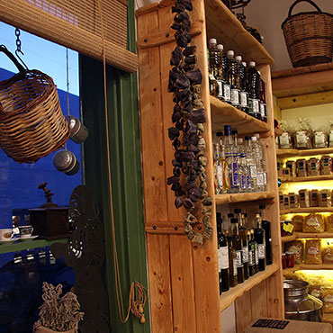 Traditional earth products at Sifanto in Sifnos