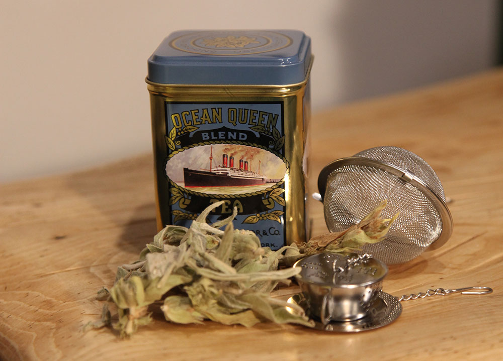 Fine tea and accessories